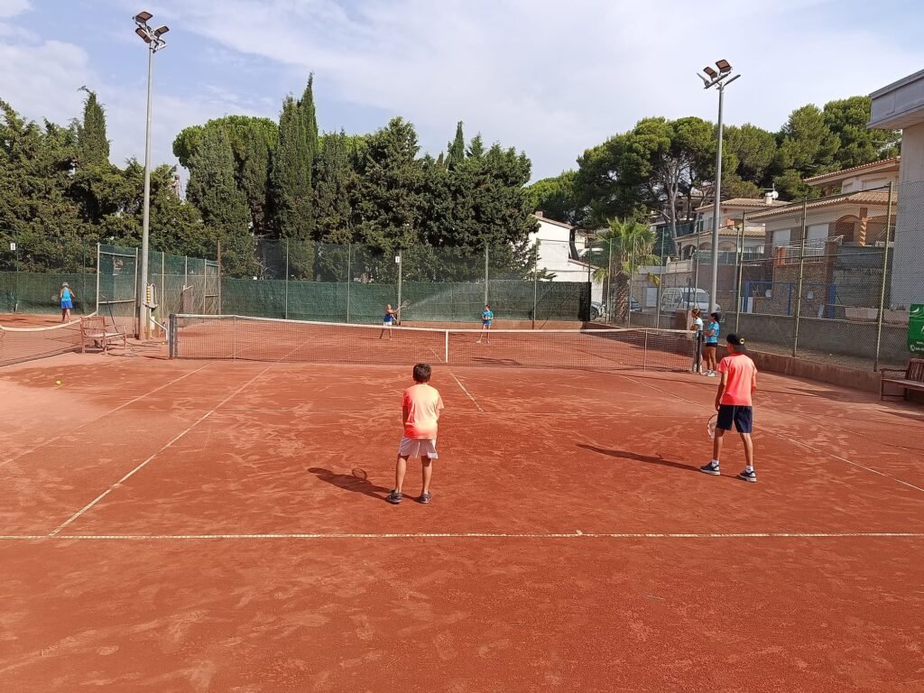 intensiu de tardes tennis l'escala 2026